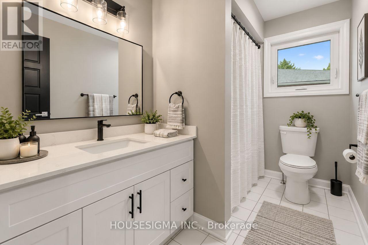 292 LISA MARIE DRIVE - 22