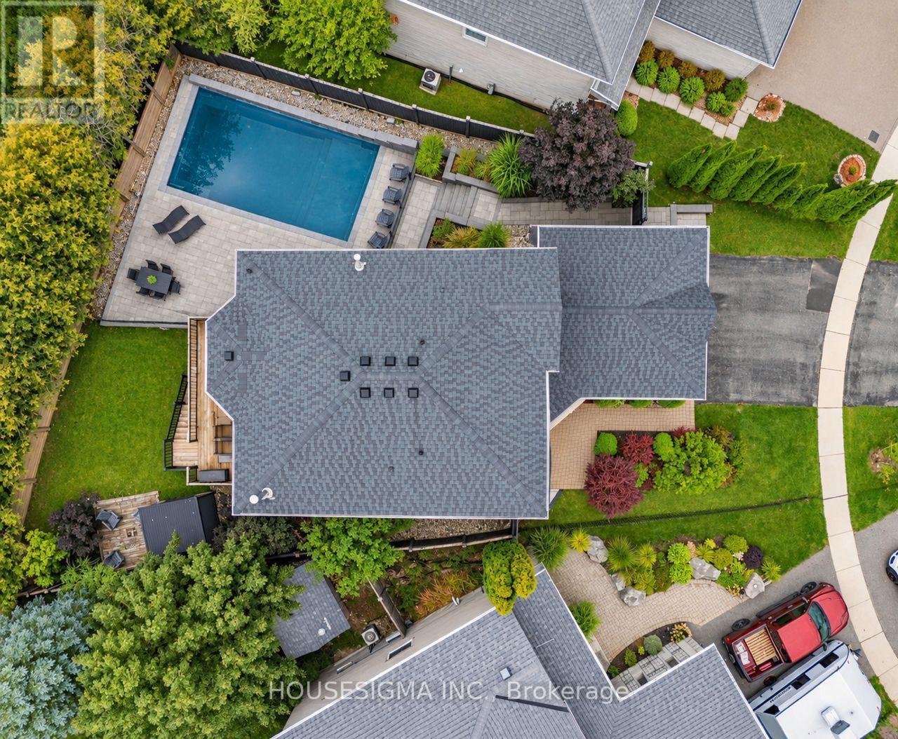 292 LISA MARIE DRIVE - 36