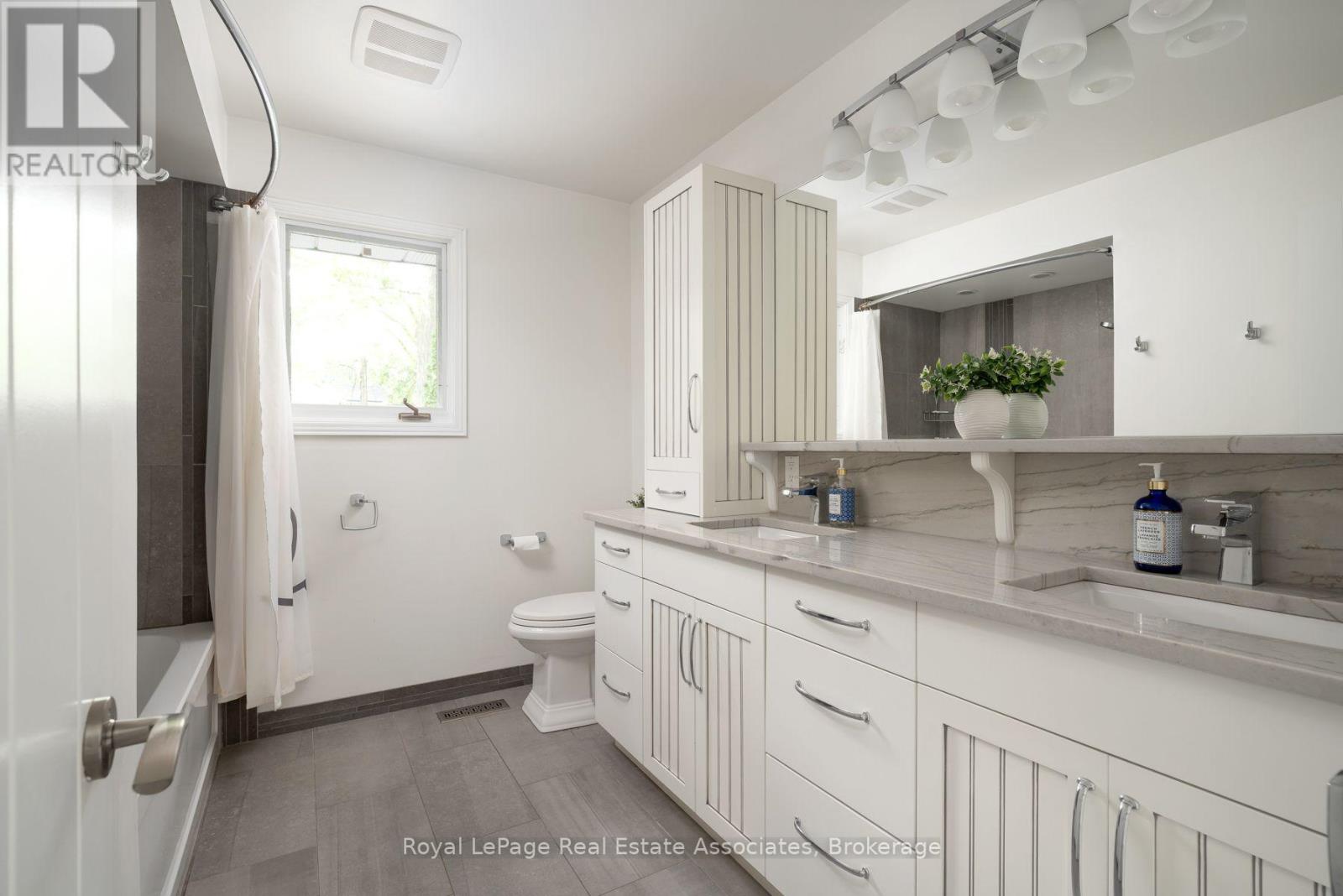 1349 BIRCHWOOD HEIGHTS DRIVE - 33