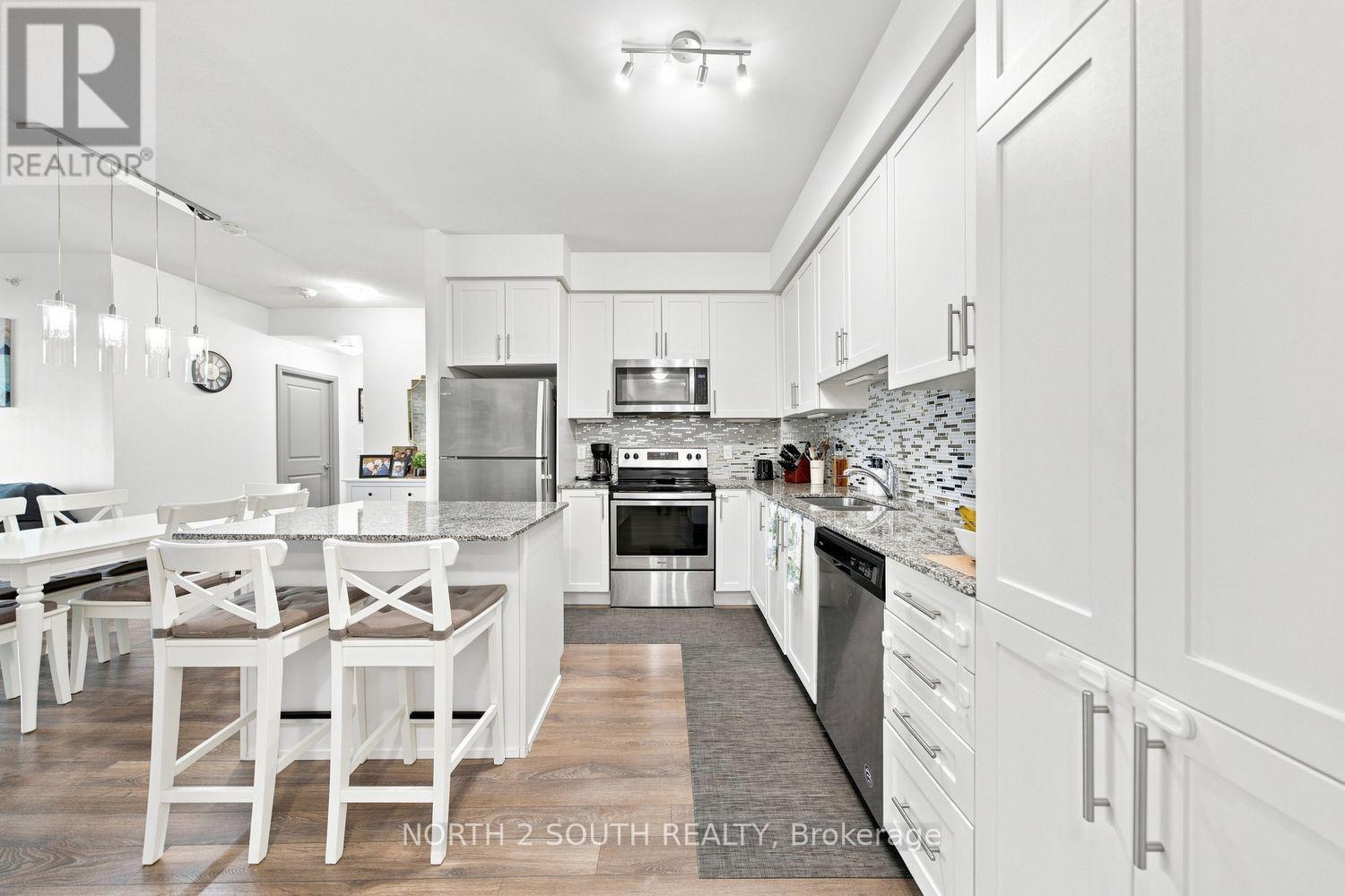 #804 65 YORKLAND BOULEVARD - 8