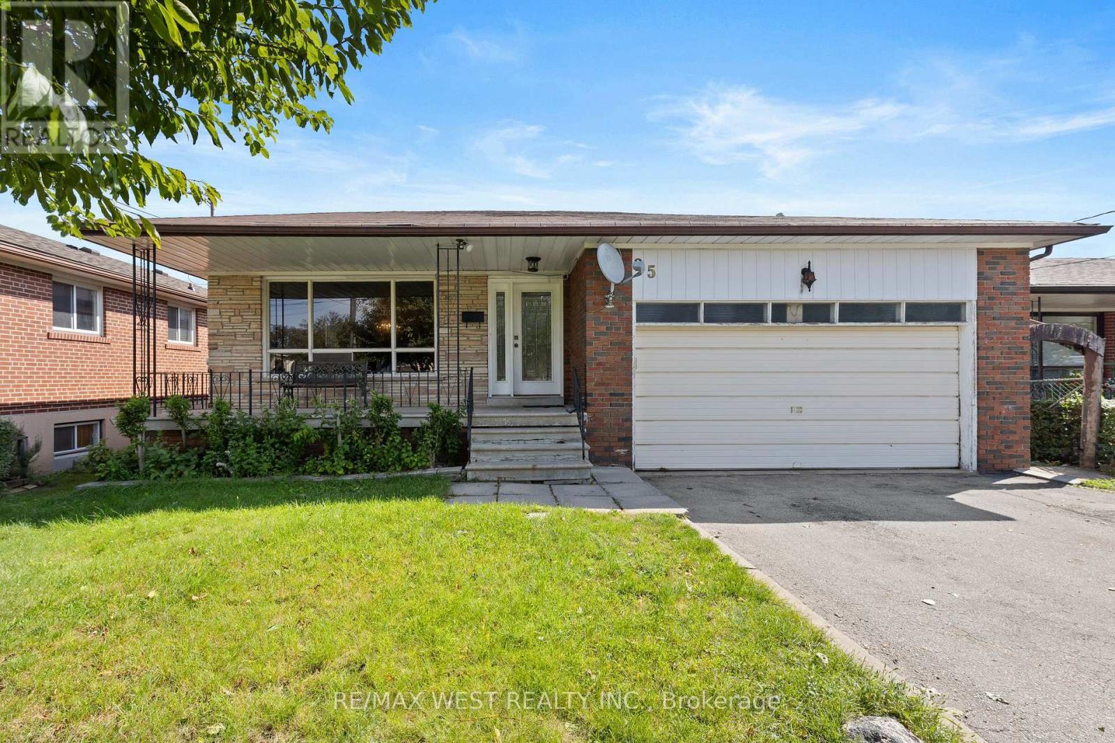 25 APTED AVENUE - 1