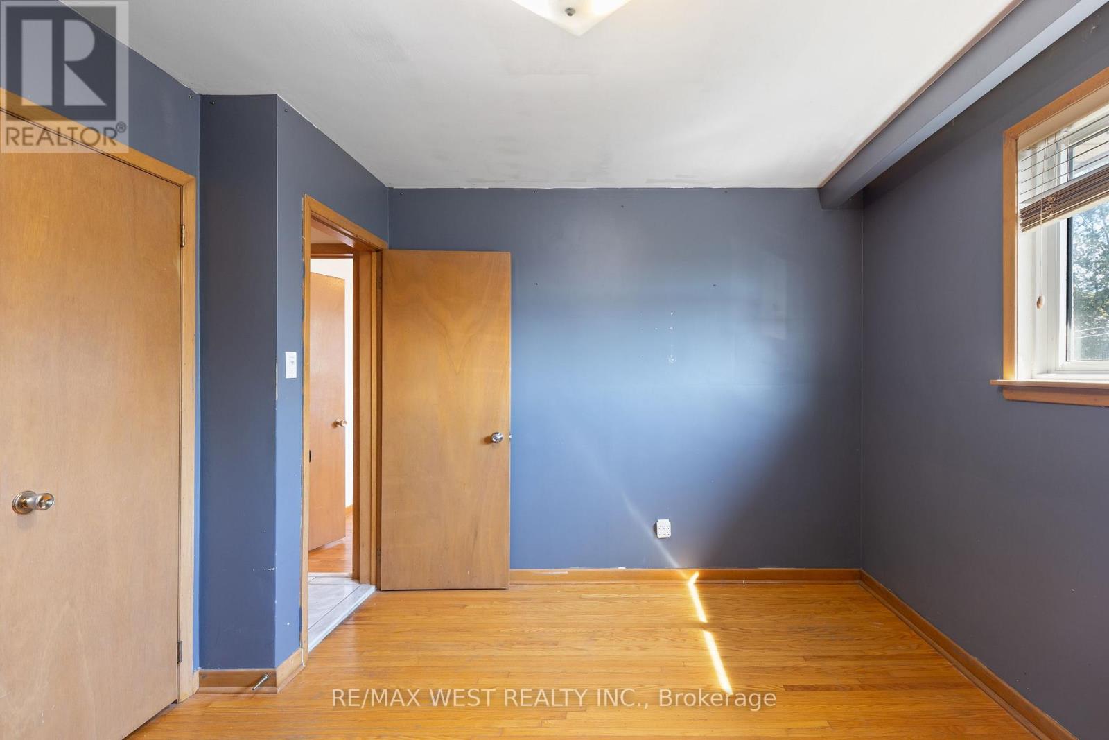 25 APTED AVENUE - 12