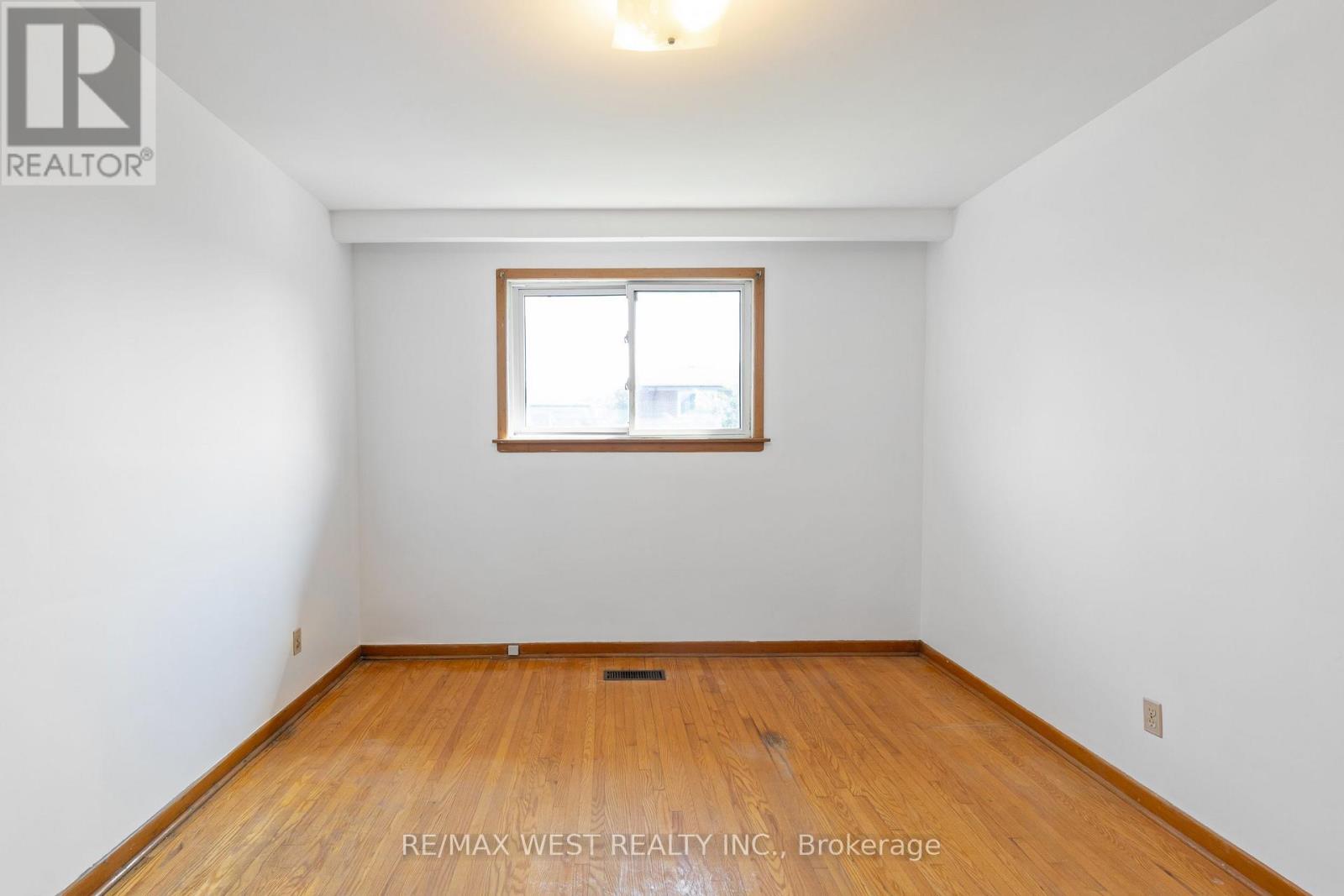 25 APTED AVENUE - 14
