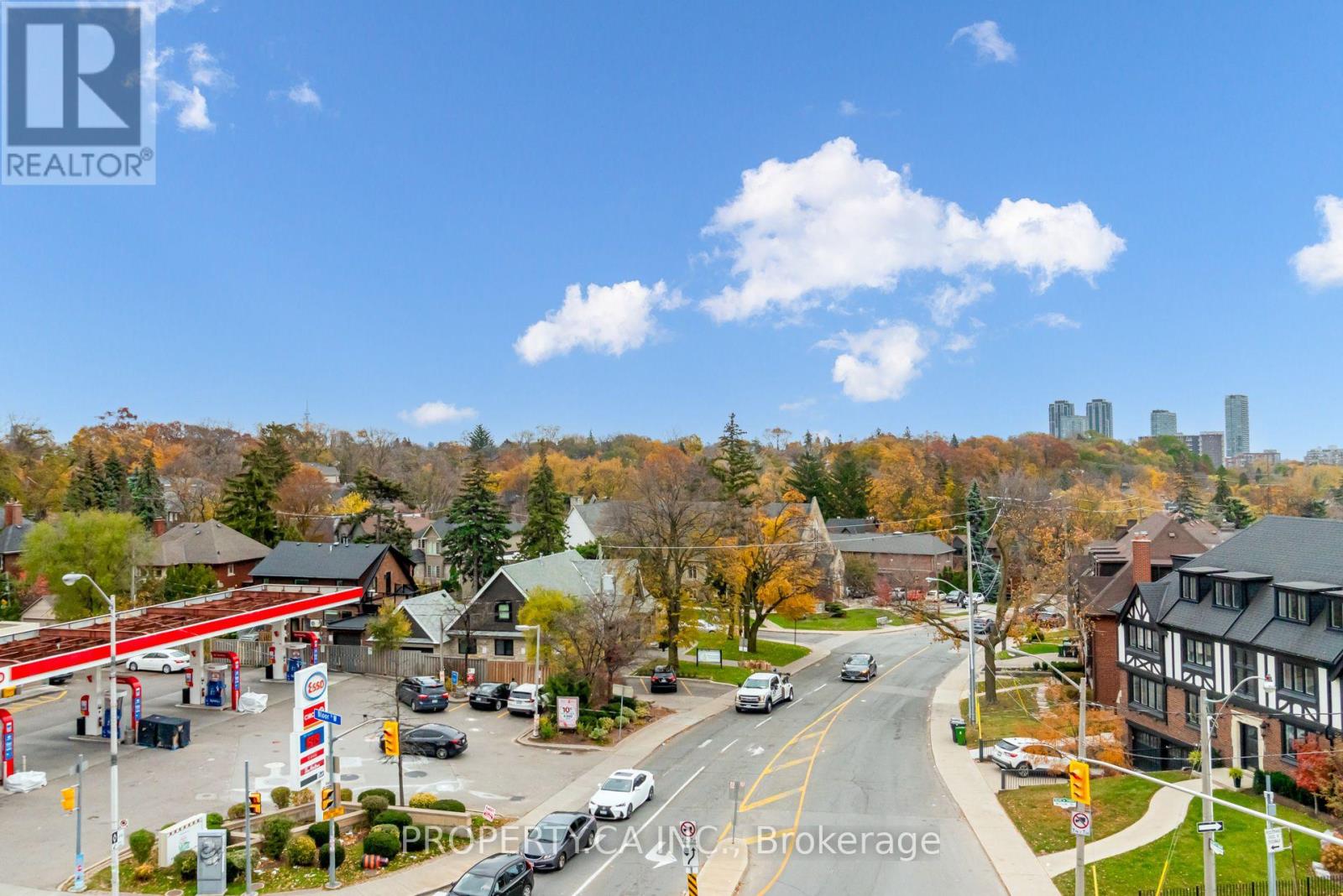 #613 1 OLD MILL DRIVE - 25