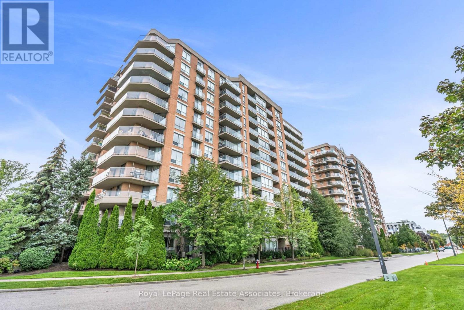 Photo of 1140 Parkwest Place