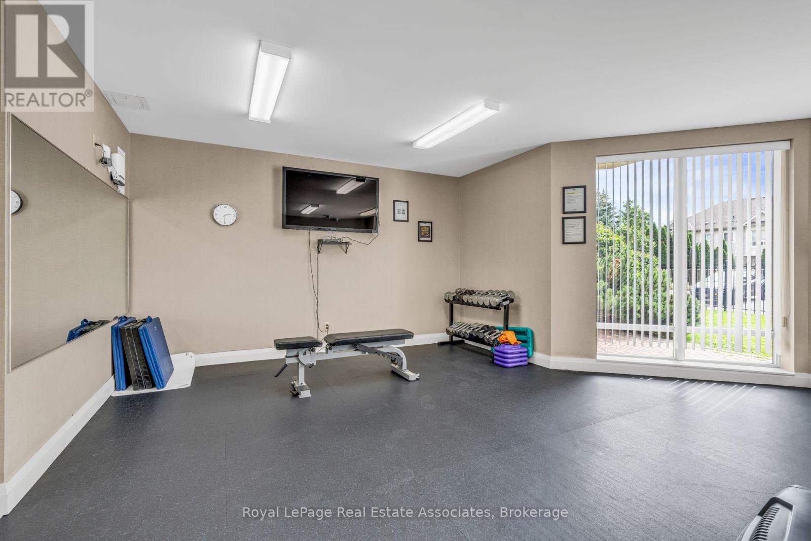 #208 1140 PARKWEST PLACE - Image 33