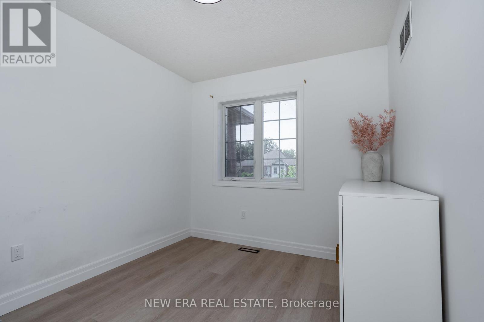 25 BERKINDALE COURT - Image 31