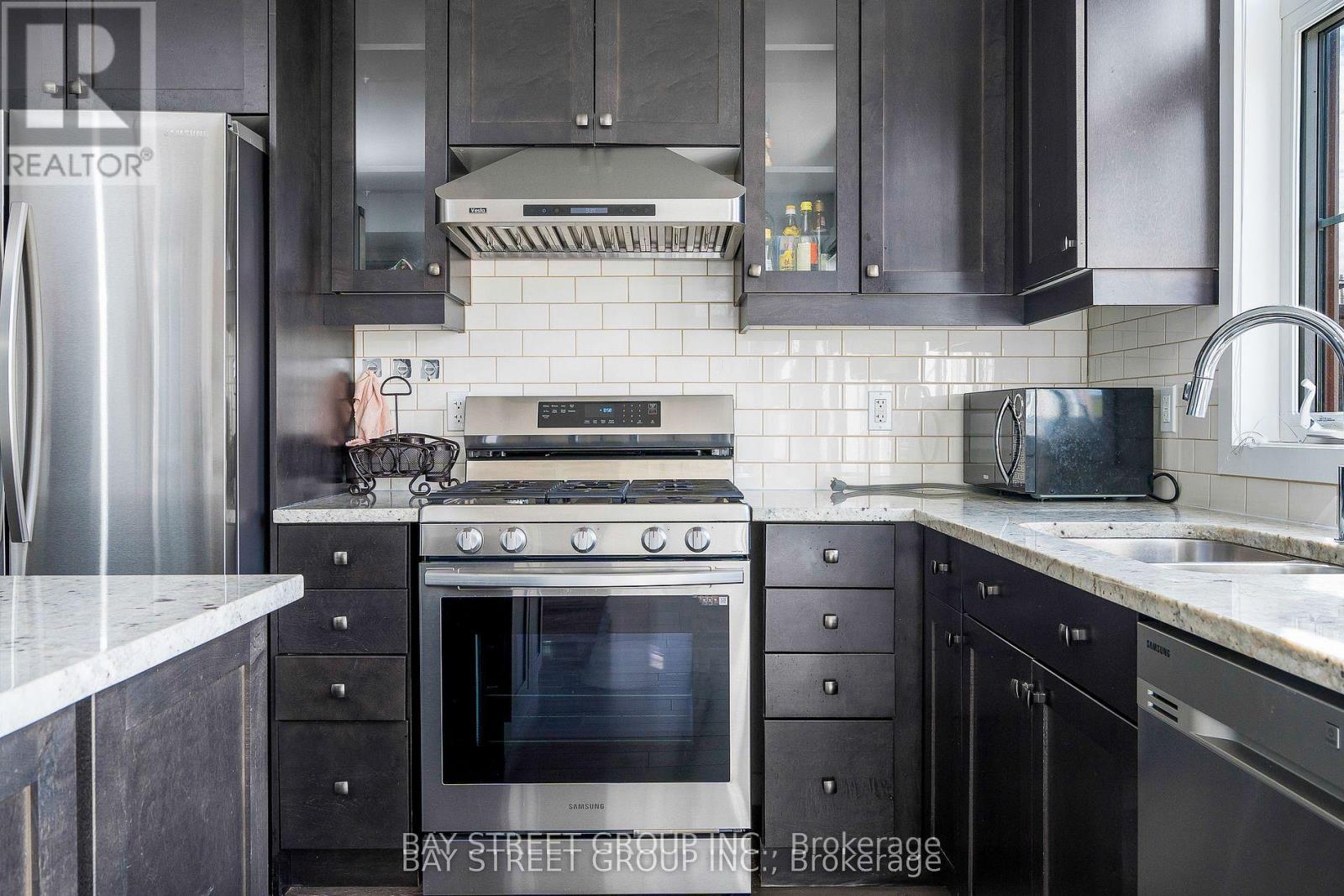 142 YELLOW BIRCH CRESCENT, Blue Mountains — photo 6