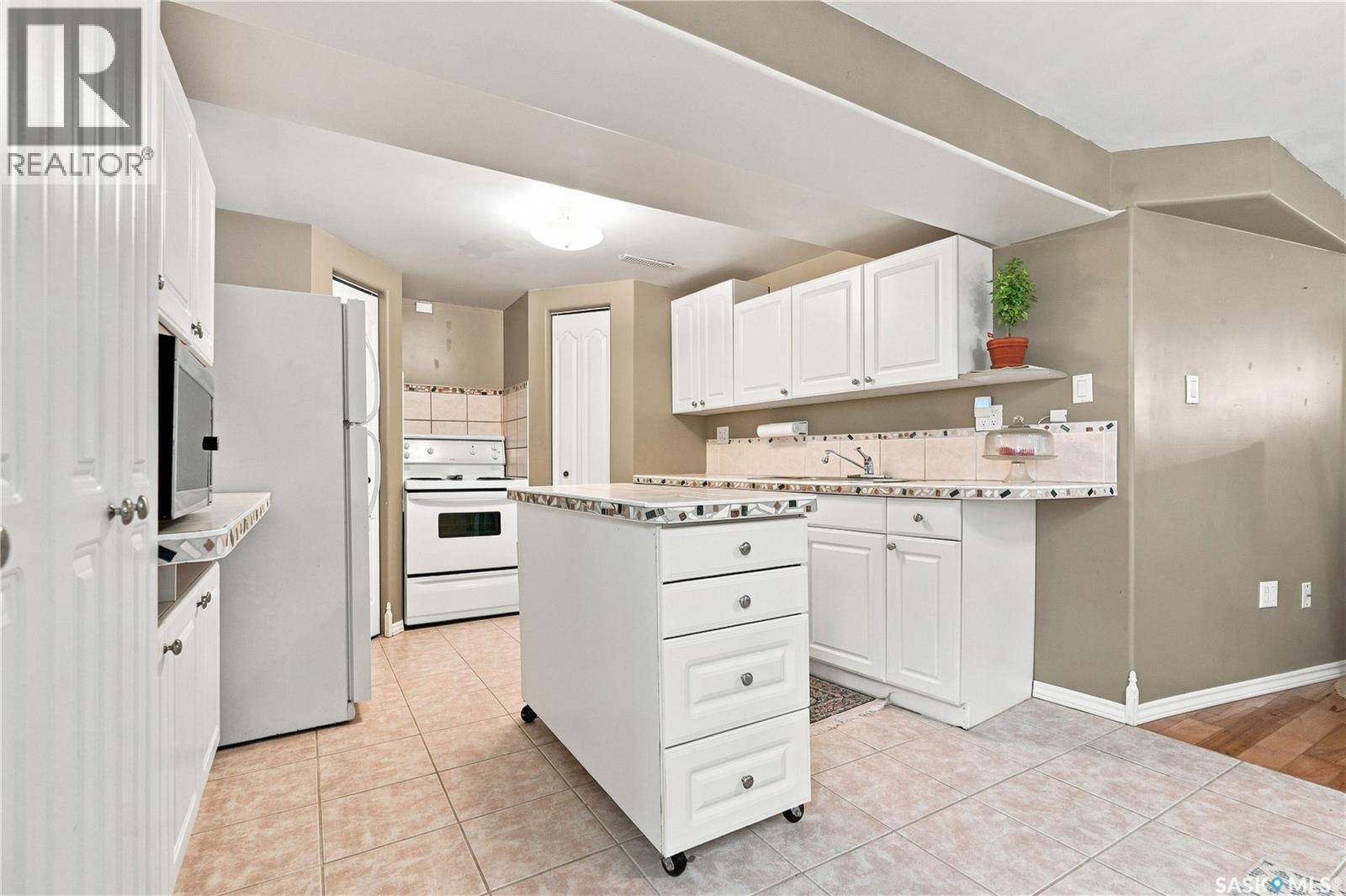 1614 Arlington AVENUE - 32