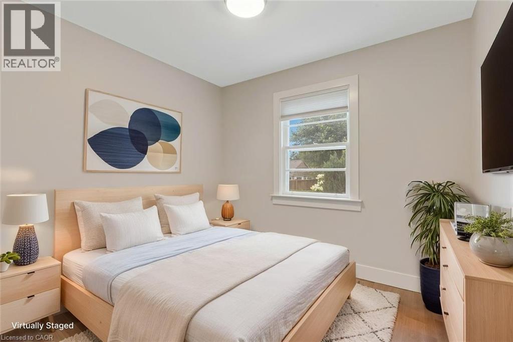 290 MELROSE Avenue - Image 15