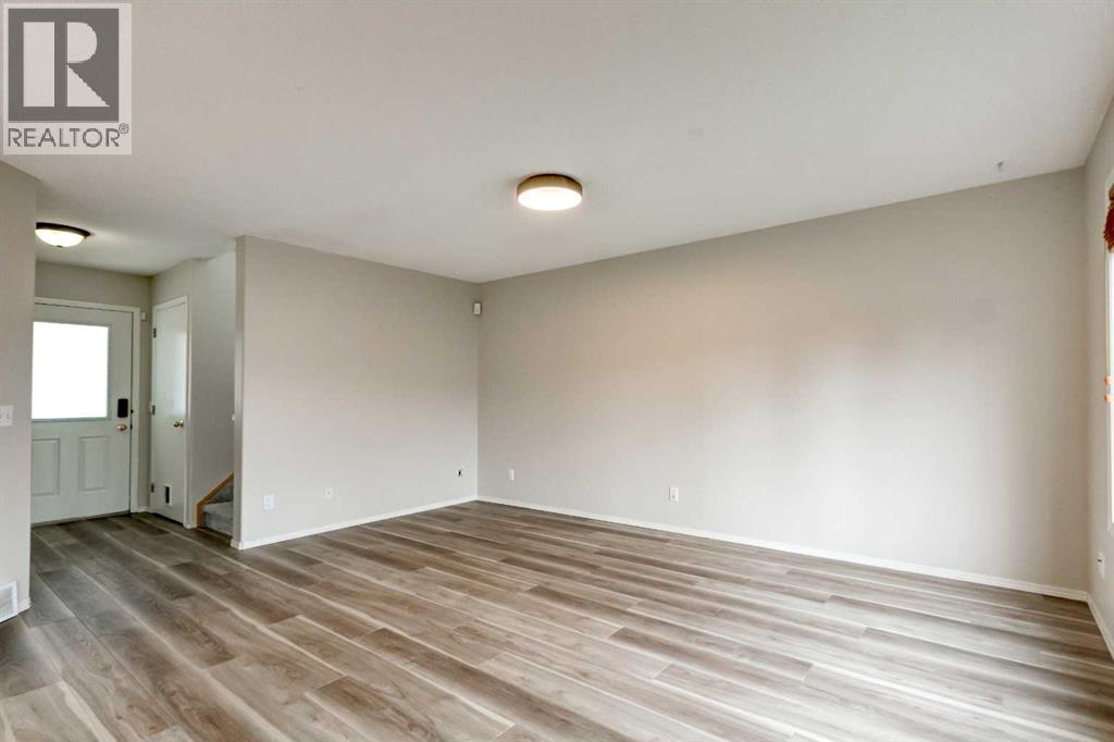 1820 Woodside Boulevard NW, Airdrie — photo 7