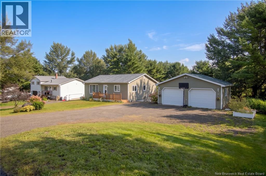 21 Sunnyside Drive, Grand Bay-Westfield — photo 2