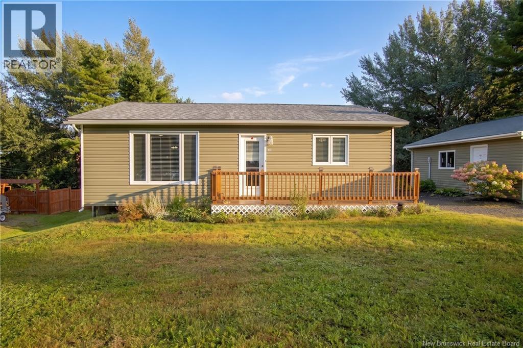 21 Sunnyside Drive, Grand Bay-Westfield — photo 3