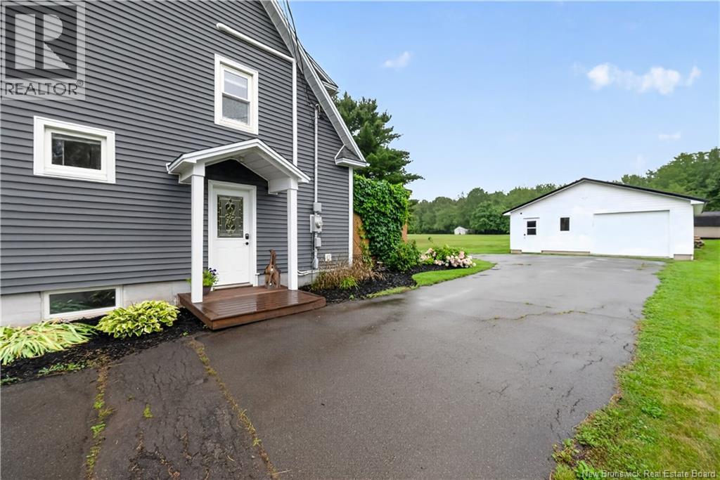 76 Renfrew - Image 46