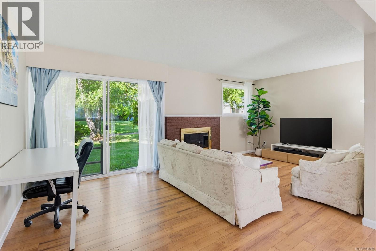 #59 3987 Gordon Head Rd - Image 9