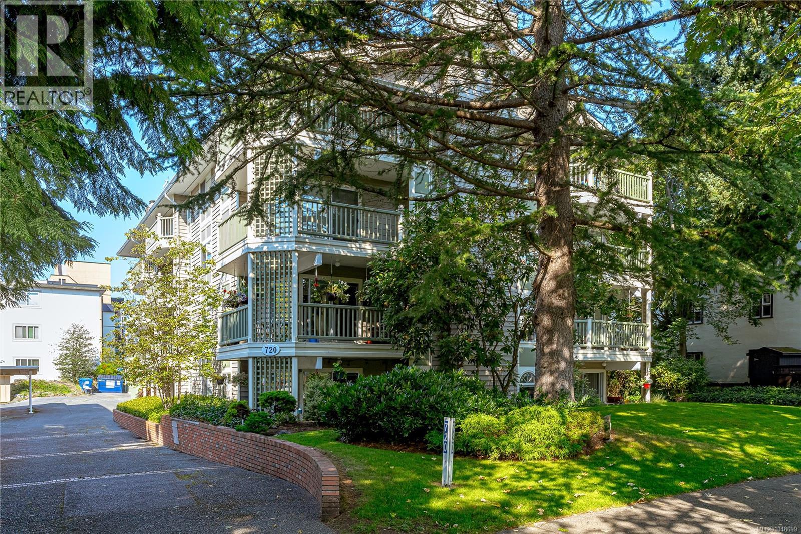 #303 720 Vancouver St - 2