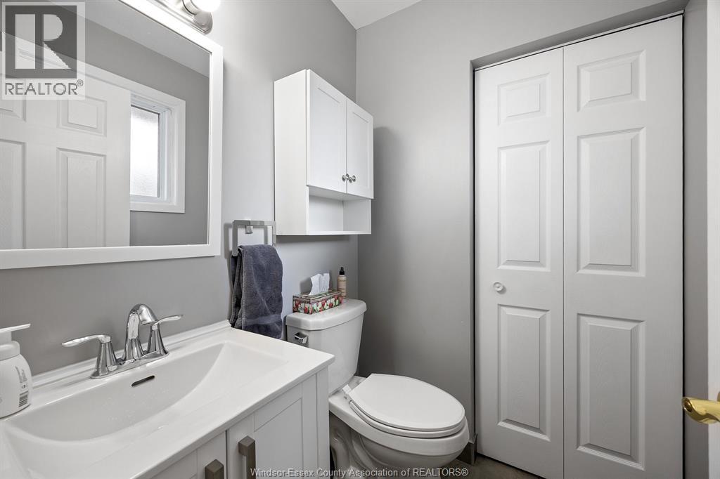 399 ST. PETER STREET - 10