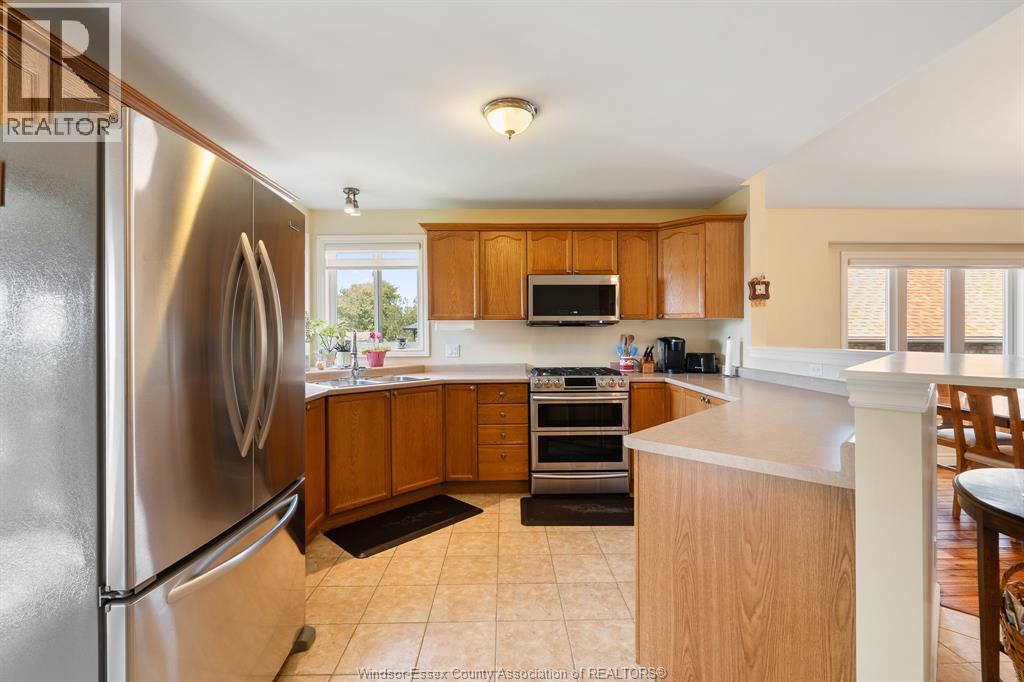 837 Cottage Grove - Image 10