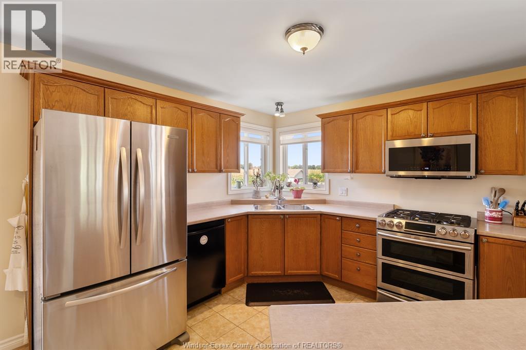 837 Cottage Grove - Image 11