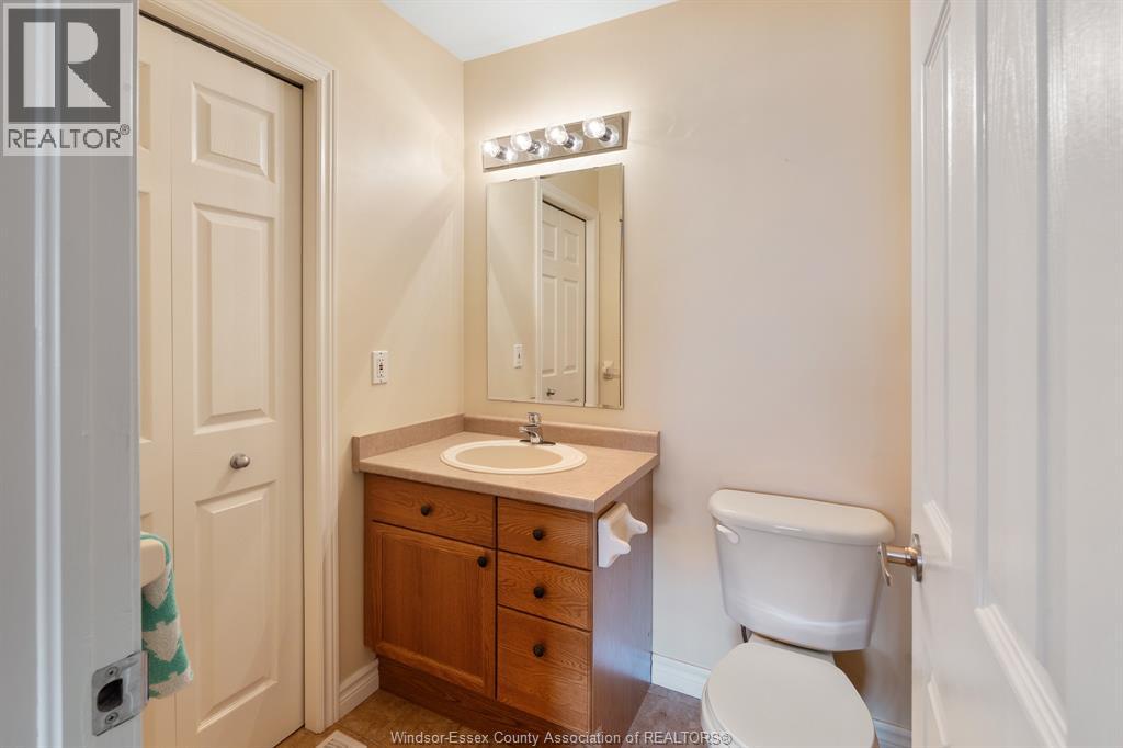 837 Cottage Grove - 19
