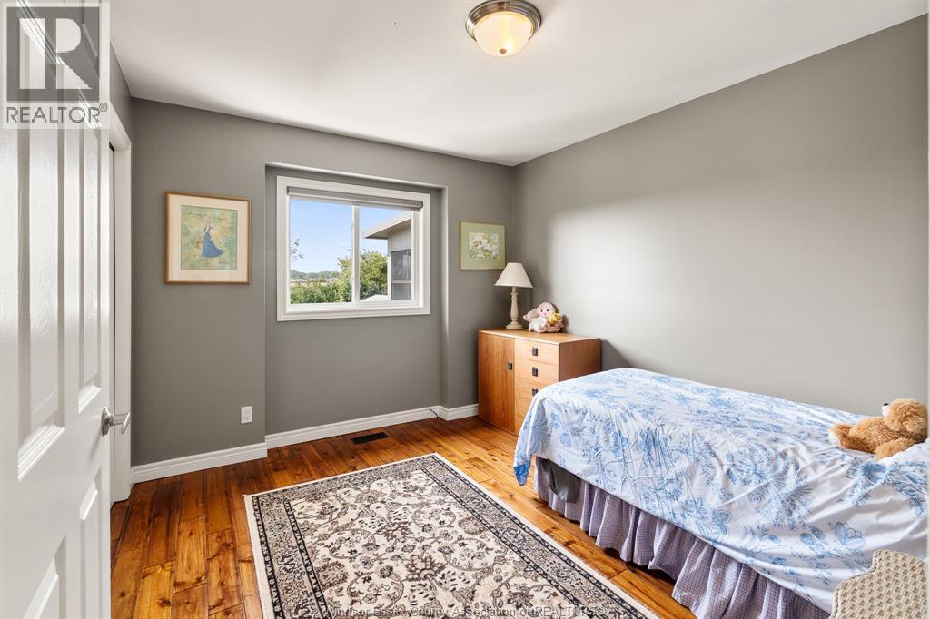 837 Cottage Grove - 22