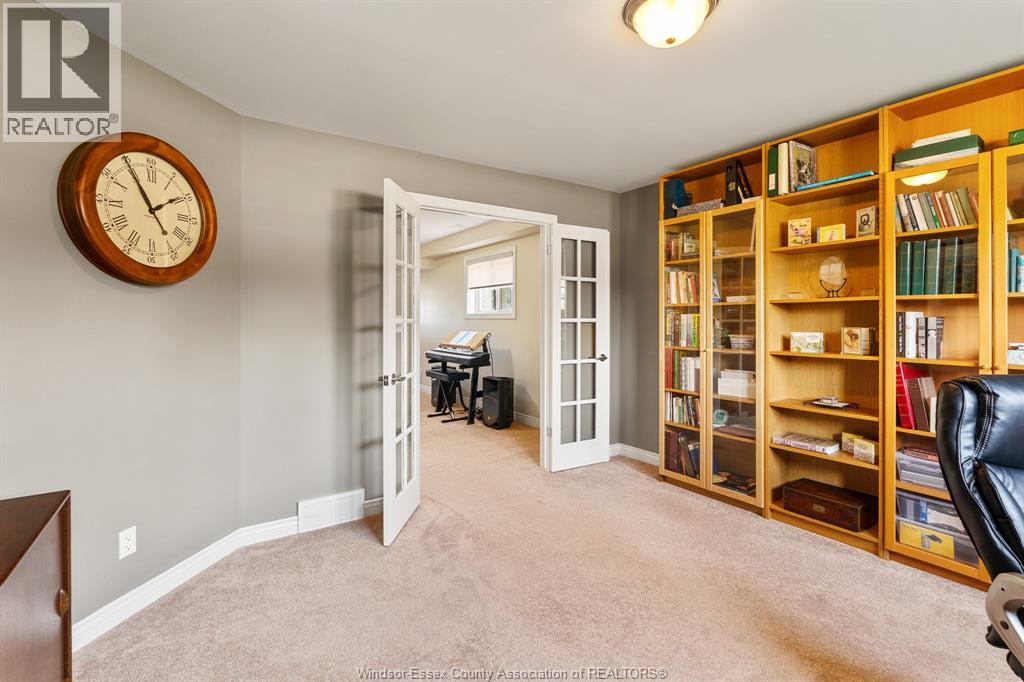 837 Cottage Grove - Image 31