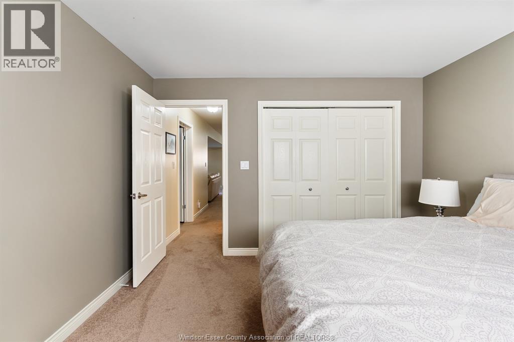 837 Cottage Grove - Image 33