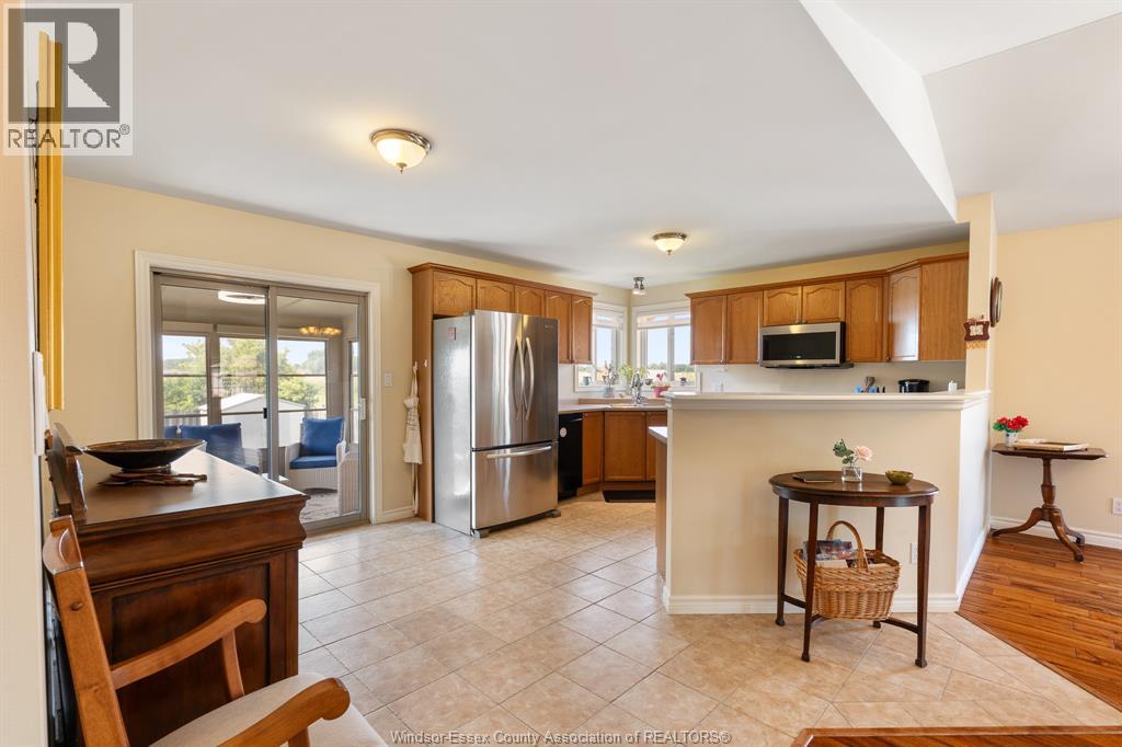 837 Cottage Grove - Image 9
