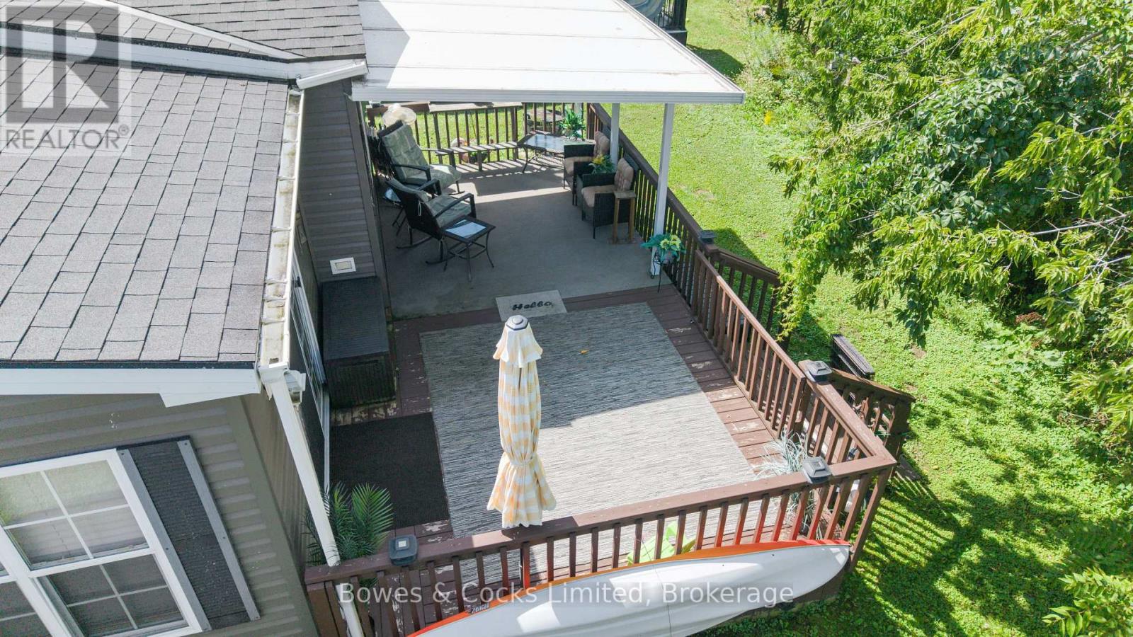 15 THE POINT DR. - 1235 VILLIERS LINE - 36