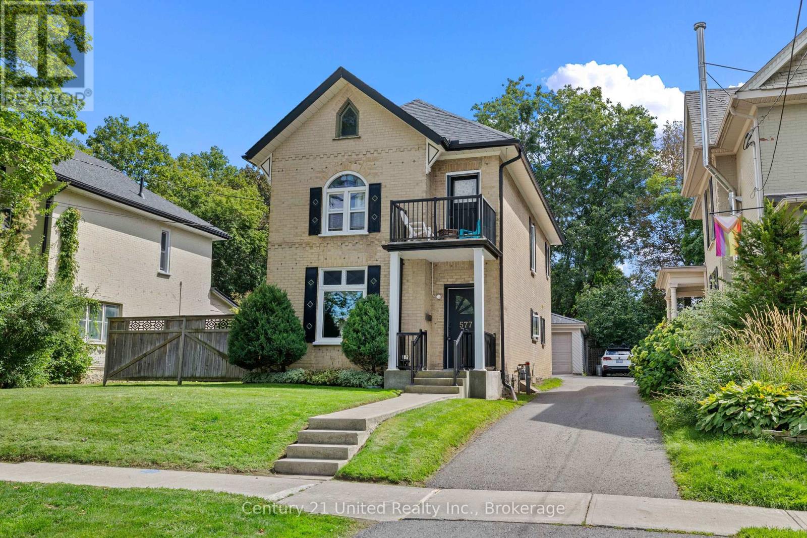577 HOMEWOOD AVENUE, Peterborough (Town Ward 3) — photo 2