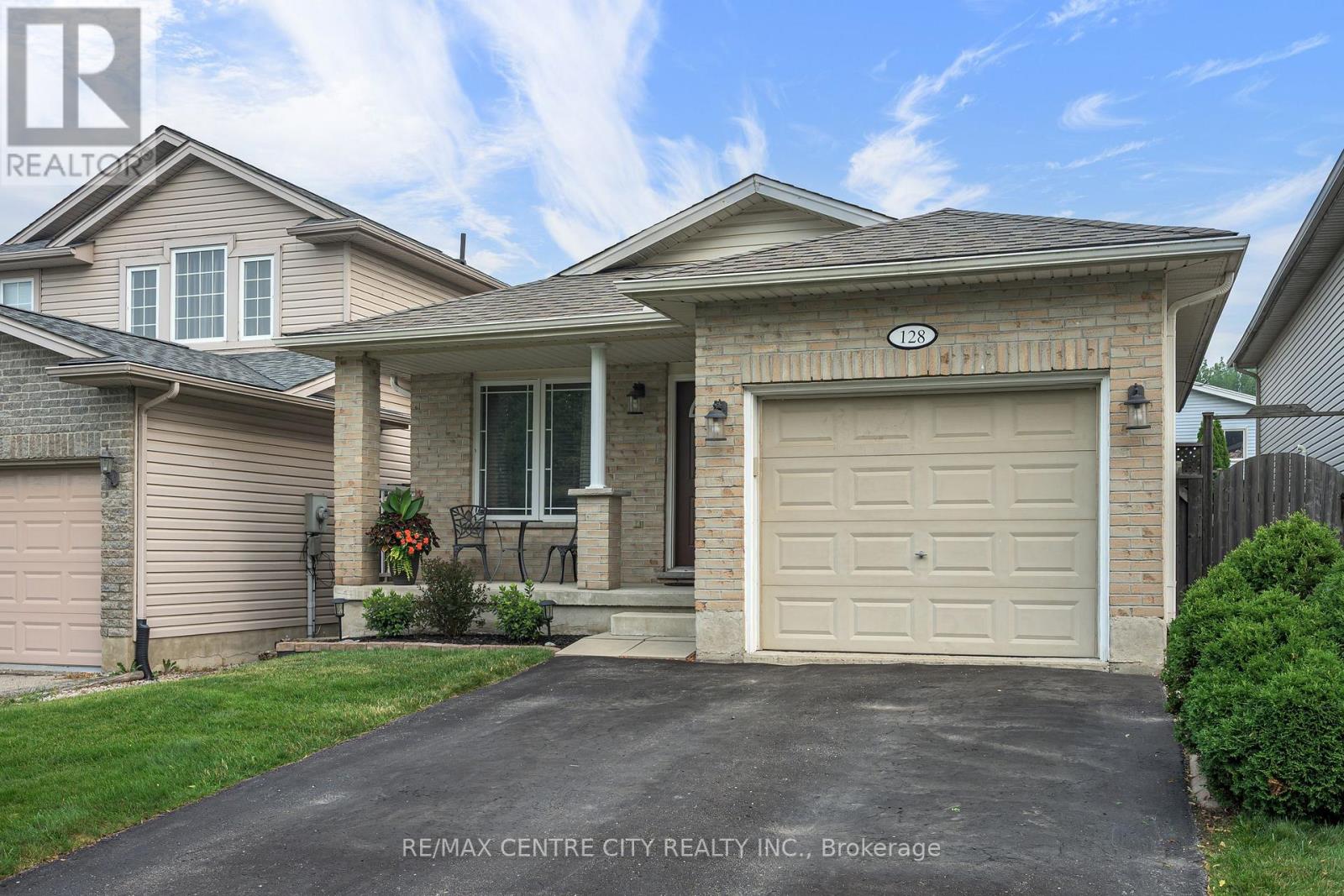 128 CRIMSON CRESCENT, London East (East P) — photo 2