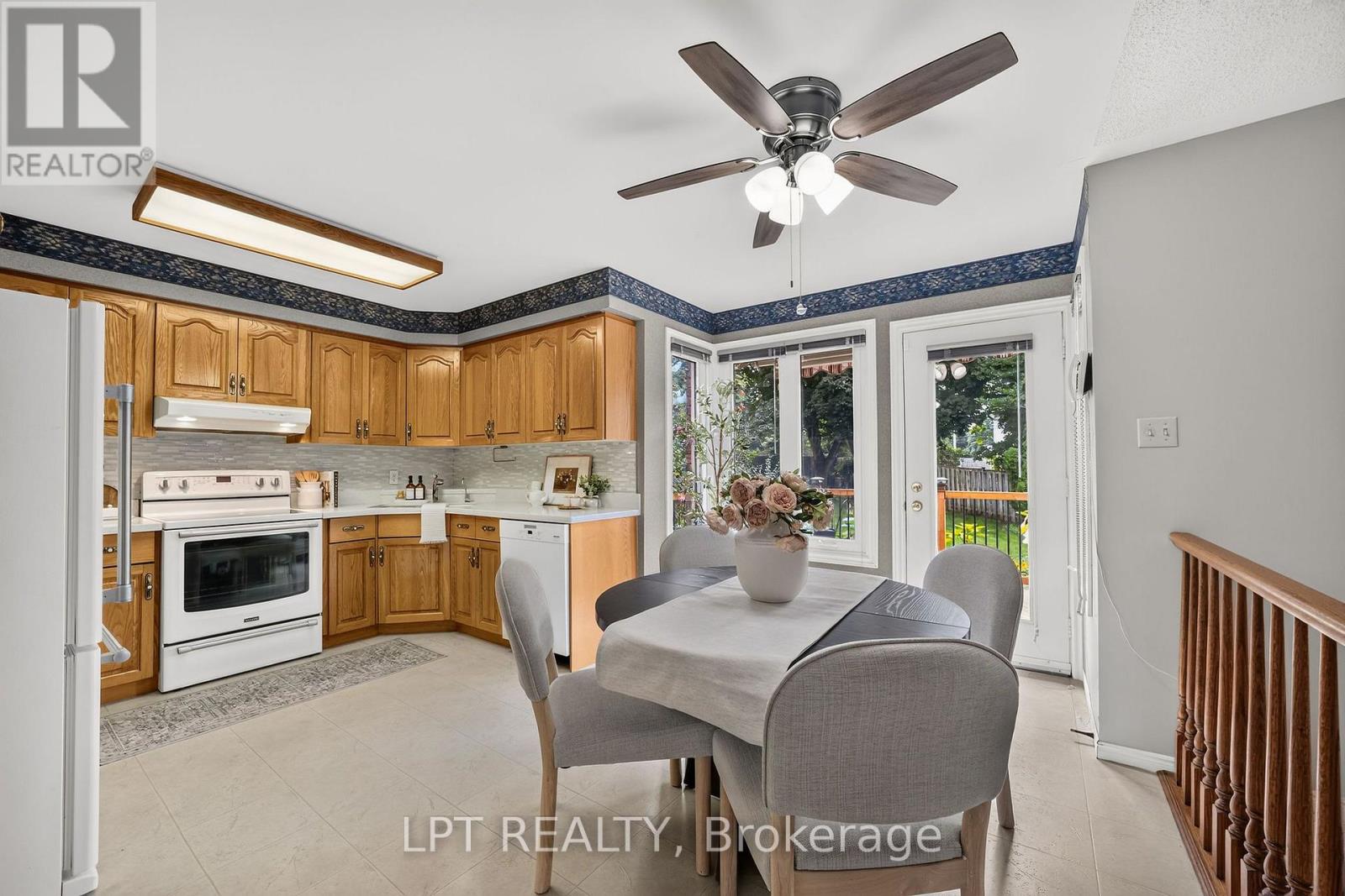 38 STONEYCREEK PLACE - 14