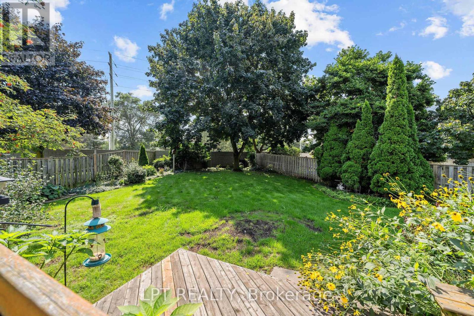 38 STONEYCREEK PLACE - 45