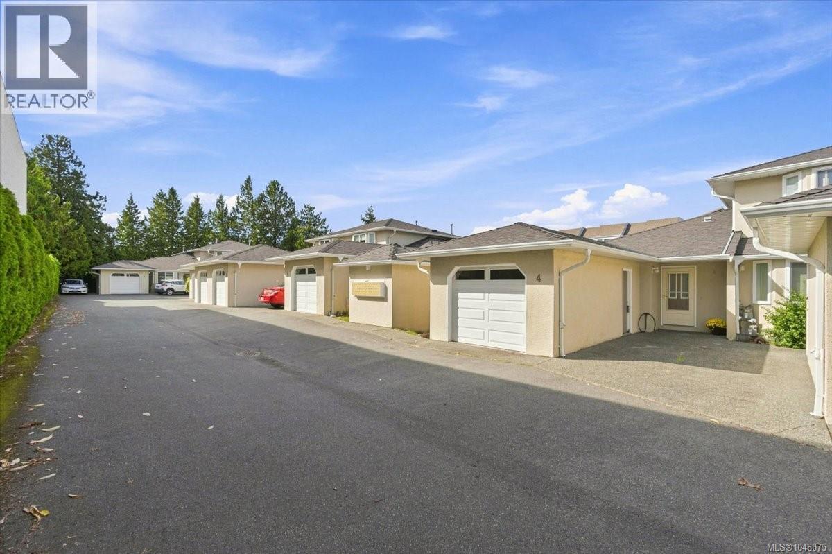 #4 6211 Blueback Rd - 2
