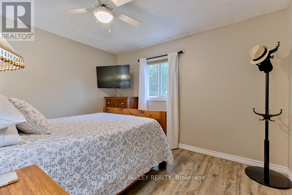 39 CREEK STREET - 10