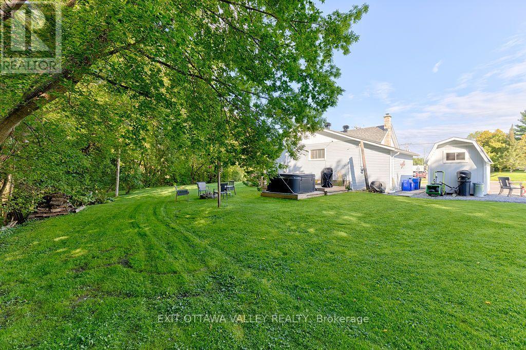 39 CREEK STREET - 35