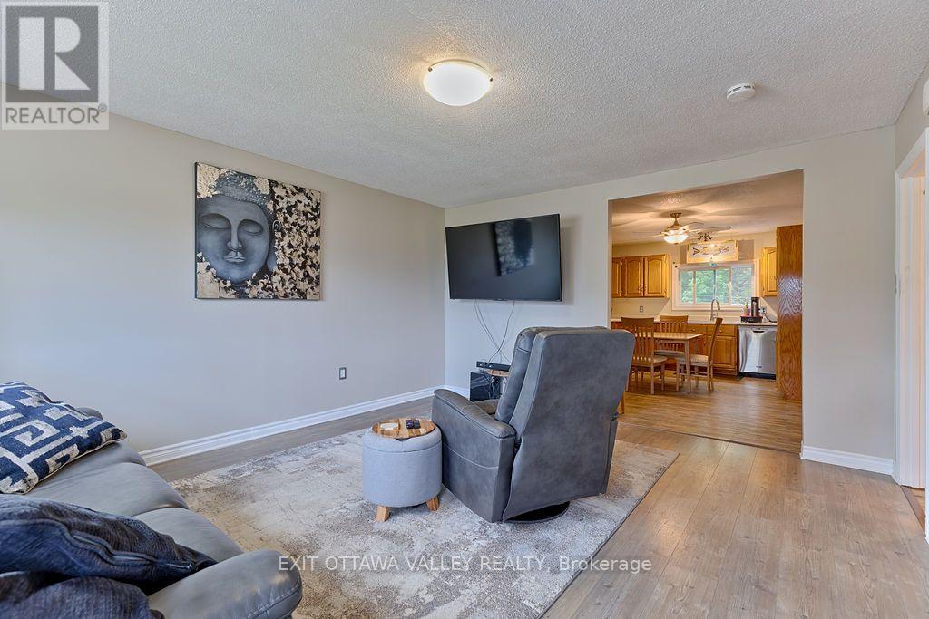 39 CREEK STREET - 6