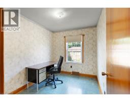 Laundry room - 24 Pine Street, Delhi, ON N4B1N6 Photo 13