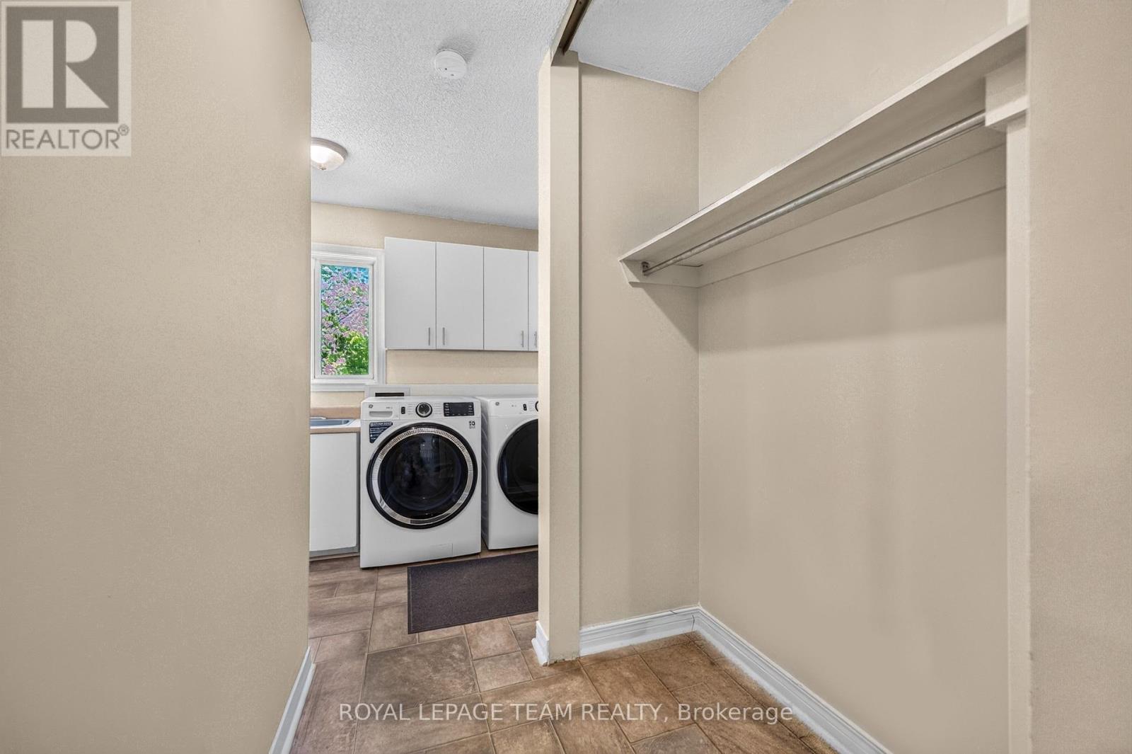 2506 ROLLIN ROAD - 24