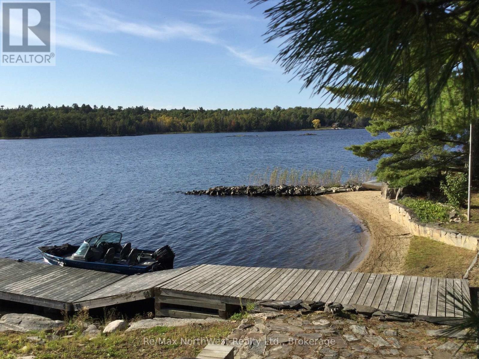 19487 PCL ISLAND, Fort Frances — photo 3