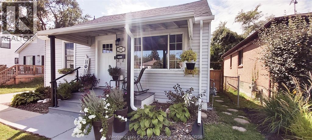 1047 ESDRAS AVENUE - 2