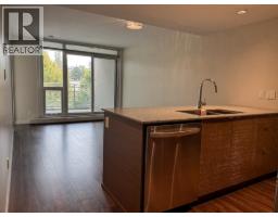 321 135 E 17th Street, North Vancouver, BC V7L0C4 Photo 7