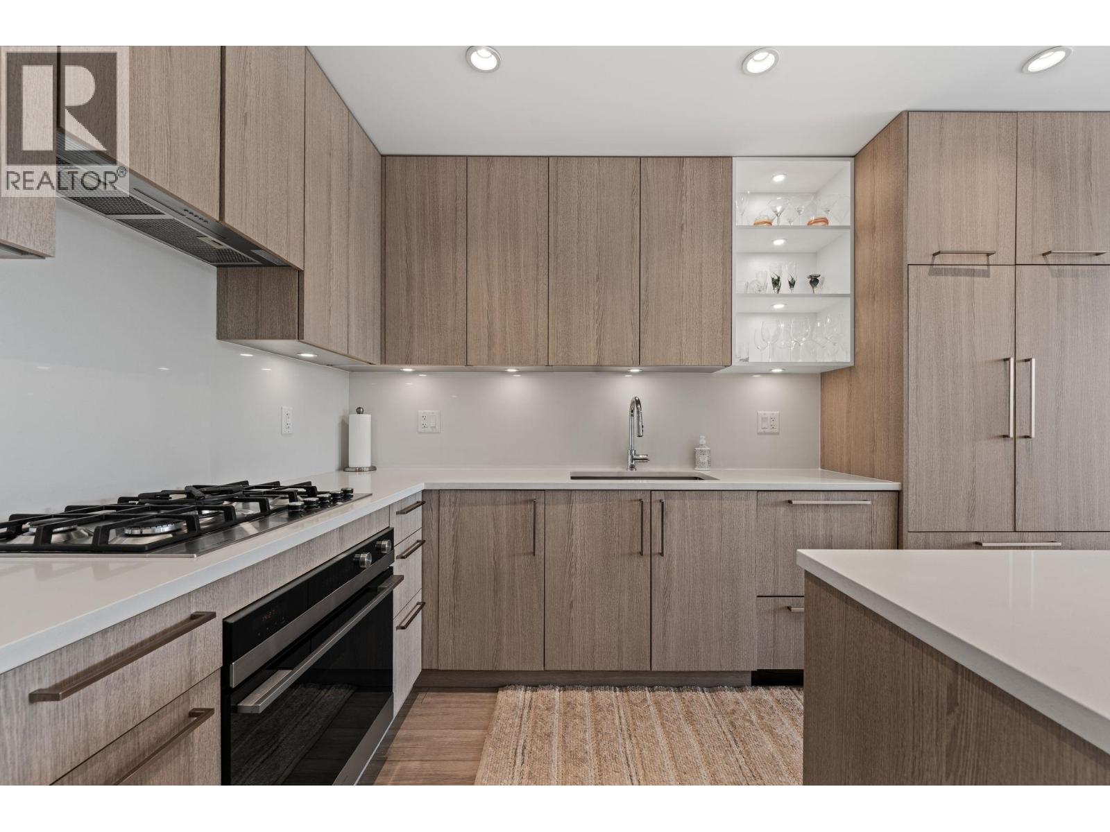 208 707 E 3 STREET, North Vancouver — photo 9