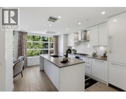204 1055 Ridgewood Drive, North Vancouver, BC V7R0A5 Photo 13