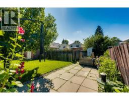 127 Falshire Way NE - photo 28