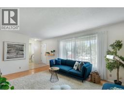 127 Falshire Way NE - photo 4