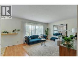 127 Falshire Way NE - photo 5