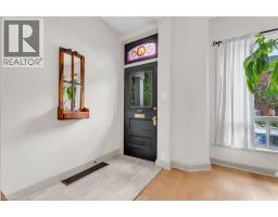 Bedroom - 76 Pearl Street N, Hamilton, ON L8R2Y9 Photo 6