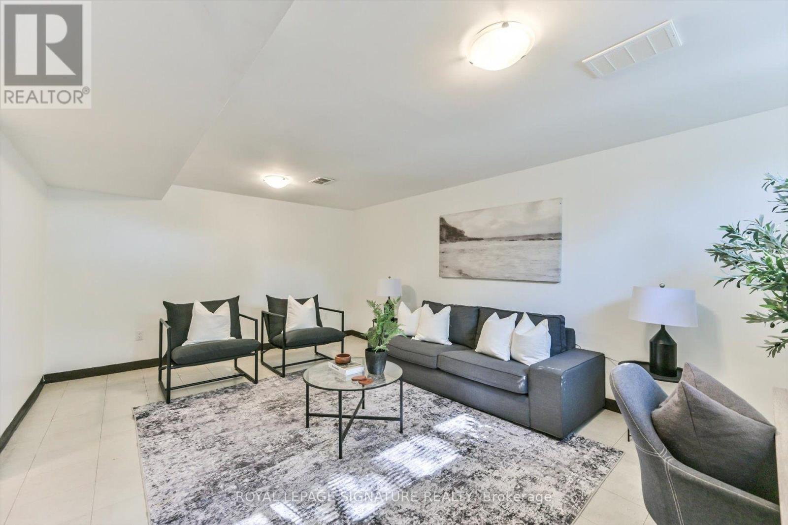 52 DALESIDE CRESCENT - 23