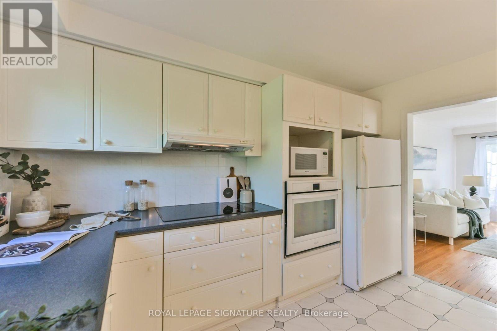 52 DALESIDE CRESCENT - 8